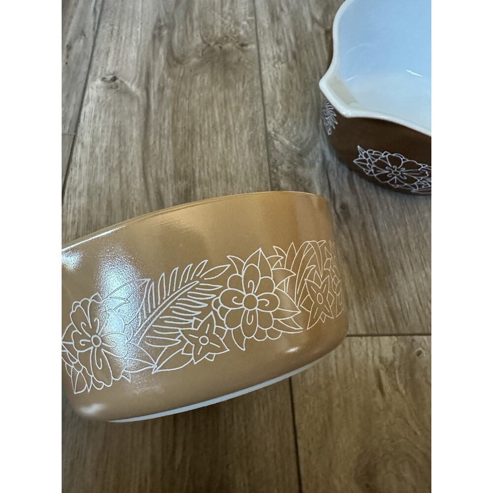 Vintage Pyrex Woodland Set Casserole Dishes 471-B, 472-B, 473-B 474-B - Picture 12 of 16